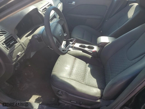 2011 Ford Fusion SE with VIN 3FAHP0HA8BR103445, listed as a Copart auction lot 54546535 with 186,092 mi miles and Clean Title. Bid and sale history available at carsss.com. Image 7.