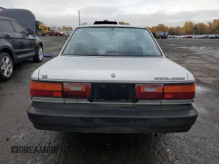 1988 Toyota Camry z VIN JT2VV21E8J0008306, wystawiony jako Copart lot #82378704 z przebiegiem 245 078 mil mil oraz Szkoda całkowita • Salvage title. Historia ofert i sprzedaży dostępna na DreamBid. Obrazek 6.
