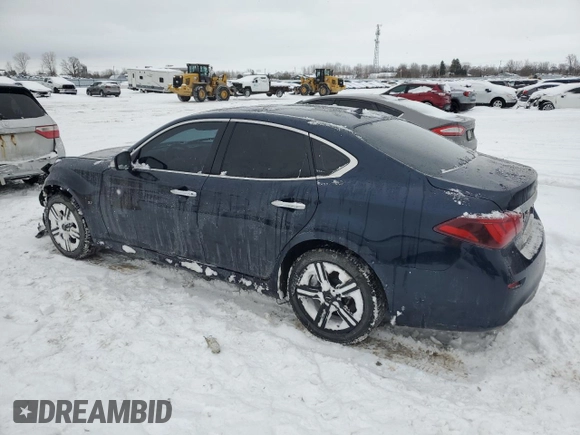 2019 Infiniti Q70 Luxe with VIN JN1BY1AR1KM586002, listed as a Copart auction lot 46111645 with 68,244 mi miles and Salvage title. Bid and sale history available at DreamBid. Image 2.