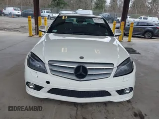 2008 Mercedes-Benz C 300 Sport z VIN WDDGF54X48F117547, wystawiony jako IAAI lot #41764470 z przebiegiem 93 631 mil mil oraz . Historia ofert i sprzedaży dostępna na DreamBid. Obrazek 13.