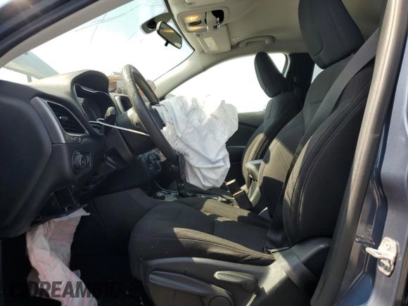 2019 Jeep Cherokee Latitude с VIN 1C4PJMCB7KD422598, выставлен на аукционе Copart как лот 57703545 с пробегом 111 699 миль миль и Списание • Salvage title. История ставок и продаж доступна на DreamBid. Изображение 7.