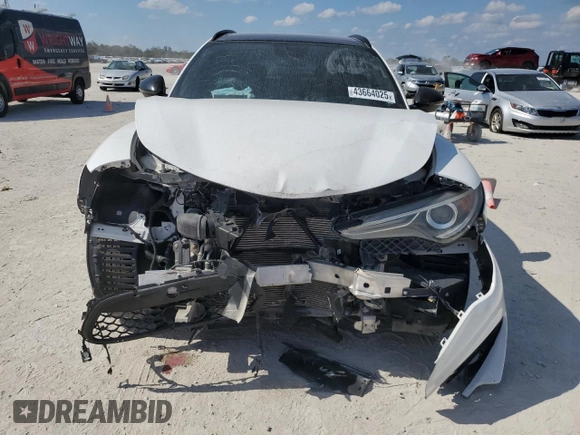 2019 Alfa Romeo Stelvio Ti Sport z VIN ZASPAKBN4K7C50293, wystawiony jako Copart lot #43664025 z przebiegiem 49 382 mil mil oraz Nie do naprawy • Non repairable. Historia ofert i sprzedaży dostępna na DreamBid. Obrazek 5.