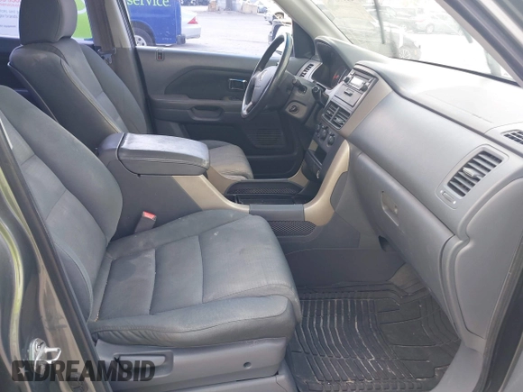 2007 Honda Pilot LX z VIN 5FNYF28197B043497, wystawiony jako IAAI lot #42174438 z przebiegiem 165 453 mil mil oraz . Historia ofert i sprzedaży dostępna na DreamBid. Obrazek 5.