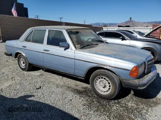 1983 Mercedes-Benz 300 with VIN WDBAB33AXDB020060, listed as a Copart auction lot 80495384 with 151,330 mi miles and Clean Title. Bid and sale history available at carsss.com. Image 4.