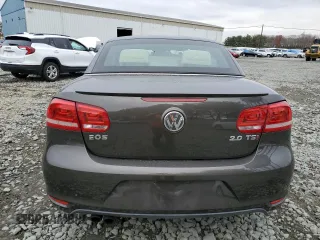 2015 Volkswagen Eos Komfort with VIN WVWBW8AH3FV000399, listed as a Copart auction lot 81398264 with 82,533 mi miles and Salvage Title. Bid and sale history available at DreamBid. Image 6.
