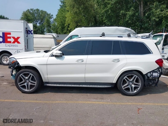 2017 Mercedes-Benz GLS with VIN 4JGDF7DE4HA879647, listed as a IAAI auction lot 39999023 with 97,372 mi miles. Bid and sale history available at carsss.com. Image 15.