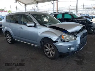 2011 Mitsubishi Outlander XLS z VIN JA4JS4AX2BU033668, wystawiony jako IAAI lot #42450251 z przebiegiem 183 922 mil mil oraz . Historia ofert i sprzedaży dostępna na DreamBid. Obrazek 1.