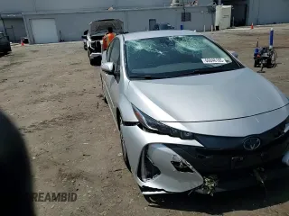 2022 Toyota Prius LE with VIN JTDKAMFP2N3223566, listed as a Copart auction lot 60848105 with 68,827 mi miles and Salvage title. Bid and sale history available at DreamBid. Image 13.
