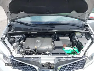 2017 Toyota Sienna SE with VIN 5TDXZ3DC5HS777793, listed as a IAAI auction lot 42295108 with 142,707 mi miles and . Bid and sale history available at DreamBid. Image 10.
