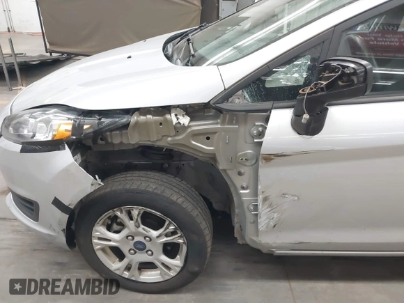 2015 Ford Fiesta SE with VIN 3FADP4BJXFM133631, listed as a IAAI auction lot 41835888 with 51,562 mi miles. Bid and sale history available at carsss.com. Image 6.