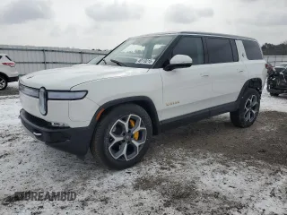 2023 Rivian R1S Adventure with VIN 7PDSGABA1PN017282, listed as a Copart auction lot 47030355 with 19,193 mi miles and Salvage Title. Bid and sale history available at carsss.com. Image 1.