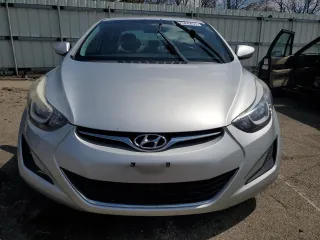2015 Hyundai Elantra SE z VIN 5NPDH4AEXFH559112, wystawiony jako Copart lot #52568455 z przebiegiem 112 637 mil mil oraz Szkoda całkowita • Salvage title. Historia ofert i sprzedaży dostępna na DreamBid. Obrazek 5.