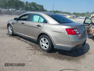 2015 Ford Police Interceptor с VIN 1FAHP2MK5FG149435, выставлен на аукционе IAAI как лот 42391863 с пробегом 115 224 миль миль и . История ставок и продаж доступна на DreamBid. Изображение 3.