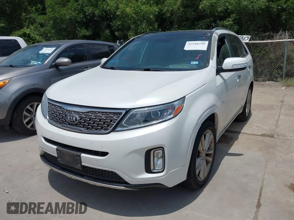 2014 Kia Sorento SX Limited with VIN 5XYKW4A74EG485464, listed as a IAAI auction lot 42546550 with 138,646 mi miles and . Bid and sale history available at DreamBid. Image 17.