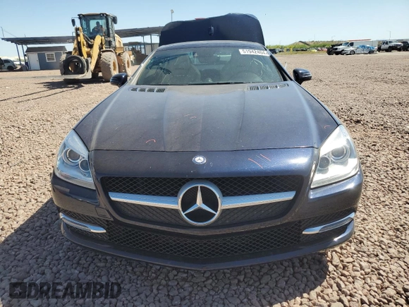 2016 Mercedes-Benz SLK 300 z VIN WDDPK3JA8GF117436, wystawiony jako Copart lot #51942404 z przebiegiem 41 274 mil mil oraz . Historia ofert i sprzedaży dostępna na DreamBid. Obrazek 5.