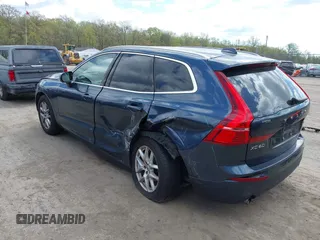 2019 Volvo XC60 Momentum z VIN LYV102DK2KB376653, wystawiony jako IAAI lot #42036668 z przebiegiem 63 603 mil mil oraz . Historia ofert i sprzedaży dostępna na DreamBid. Obrazek 3.