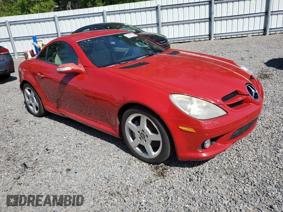 2005 Mercedes-Benz SLK 230/320 with VIN WDBWK56F35F038791, listed as a Copart auction lot 57413275 with 122,712 mi miles and Clean title. Bid and sale history available at DreamBid. Image 4.