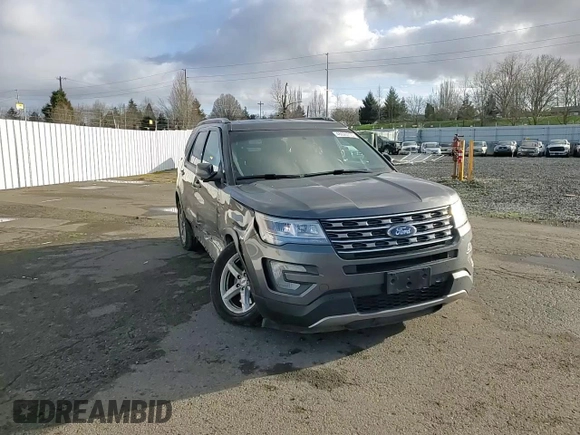 2017 Ford Explorer XLT with VIN 1FM5K8D87HGE12879, listed as a Copart auction lot 46626775 with 121,654 mi miles and Salvage Title. Bid and sale history available at carsss.com. Image 11.