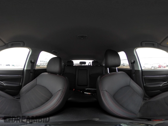 2023 Mitsubishi Outlander ES z VIN JA4ARUAUXPU001785, wystawiony jako IAAI lot #42014049 z przebiegiem 56 431 mil mil oraz . Historia ofert i sprzedaży dostępna na DreamBid. Obrazek 18.