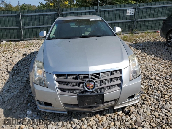 2010 Cadillac CTS Performance z VIN 1G6DM8EG9A0126811, wystawiony jako Copart lot #71155534 z przebiegiem 146 947 mil mil oraz Szkoda całkowita • Salvage title. Historia ofert i sprzedaży dostępna na DreamBid. Obrazek 5.