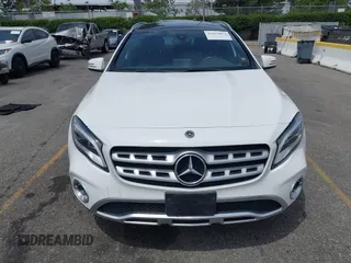 2019 Mercedes-Benz GLA 250 z VIN WDCTG4EB9KJ550931, wystawiony jako IAAI lot #42223075 z przebiegiem 86 012 mil mil oraz . Historia ofert i sprzedaży dostępna na DreamBid. Obrazek 13.