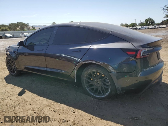 2025 Tesla Model 3 Long Range with VIN 5YJ3E1EA9SF910112, listed as a Copart auction lot 57993525 with 4,645 mi miles and Salvage title. Bid and sale history available at DreamBid. Image 2.