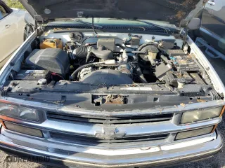 1996 Chevrolet Tahoe with VIN 1GNEC13R8TJ421533, listed as a Copart auction lot 76129824 with 190,015 mi miles and Non Repairable. Bid and sale history available at carsss.com. Image 12.