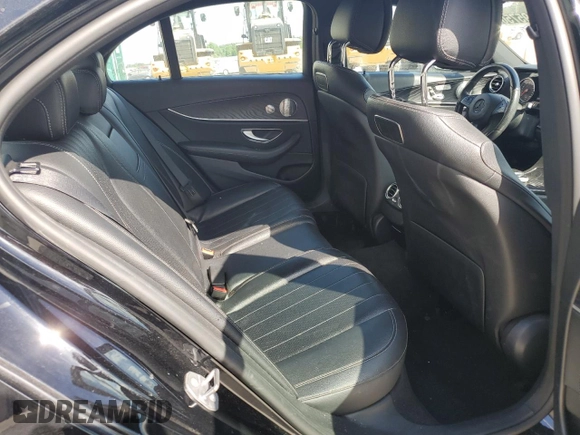 2018 Mercedes-Benz E 300 with VIN WDDZF4JB9JA374959, listed as a Copart auction lot 54957505 with 31,762 mi miles and Clean Title. Bid and sale history available at DreamBid. Image 10.