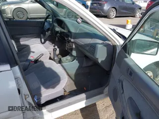 1995 Ford Escort z VIN 3FASP15J8SR142245, wystawiony jako IAAI lot #41901298 z przebiegiem 163 045 mil mil oraz . Historia ofert i sprzedaży dostępna na DreamBid. Obrazek 5.