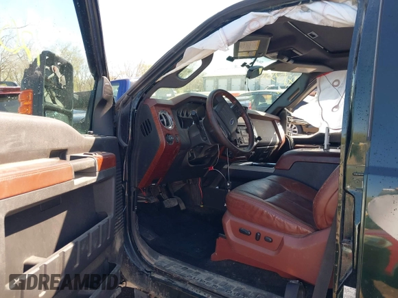 2013 Ford F-250 XL z VIN 1FT7W2BT6DEA30838, wystawiony jako IAAI lot #42035950 z przebiegiem 120 101 mil mil oraz . Historia ofert i sprzedaży dostępna na DreamBid. Obrazek 5.