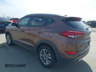 2016 Hyundai Tucson Limited with VIN KM8J33A20GU137662, listed as a IAAI auction lot 41818149 with 120,010 mi miles. Bid and sale history available at carsss.com. Image 3.