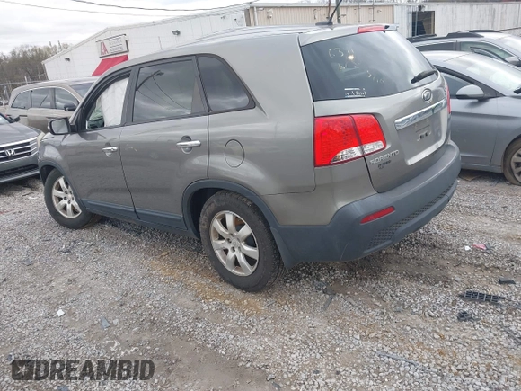 2012 Kia Sorento LX with VIN 5XYKT3A18CG194431, listed as a IAAI auction lot 41802901 with 221,812 mi miles. Bid and sale history available at carsss.com. Image 3.