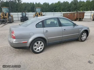 2003 Volkswagen Passat GLX with VIN WVWRH63B63E304098, listed as a Copart auction lot 71213254 with 41,925 mi miles and Salvage Title. Bid and sale history available at carsss.com. Image 3.