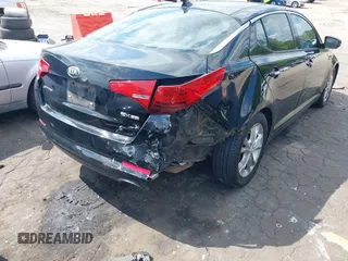 2013 Kia Optima EX z VIN 5XXGN4A71DG184078, wystawiony jako IAAI lot #42124359 z przebiegiem 196 389 mil mil oraz . Historia ofert i sprzedaży dostępna na DreamBid. Obrazek 6.