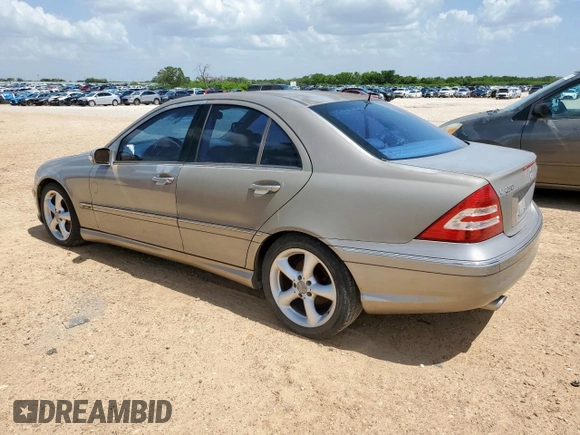 2005 Mercedes-Benz C 230 Kompressor z VIN WDBRF40J65A755885, wystawiony jako Copart lot #62019525 z przebiegiem 112 438 mil mil oraz Szkoda całkowita • Salvage title. Historia ofert i sprzedaży dostępna na DreamBid. Obrazek 2.