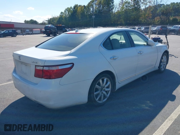2008 Lexus LS 460 with VIN JTHBL46F485070620, listed as a IAAI auction lot 40529145 with 135,030 mi miles. Bid and sale history available at carsss.com. Image 4.