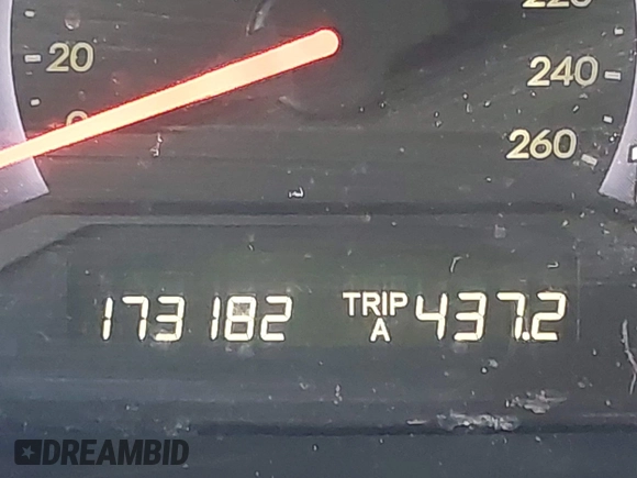 2005 Honda Odyssey EX with VIN 5FNRL38465B081716, listed as a IAAI auction lot 41998956 with 173,182 mi miles and . Bid and sale history available at carsss.com. Image 16.