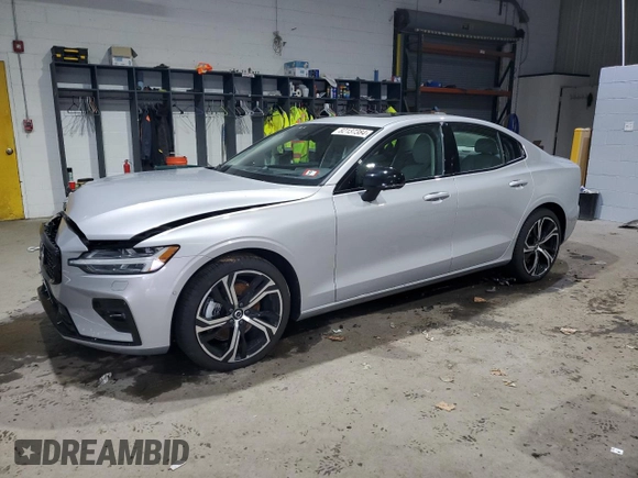 2024 Volvo S60 Ultimate Dark Theme with VIN 7JRL12TM0RG311292, listed as a Copart auction lot 82137384 with 11,324 mi miles and Salvage title. Bid and sale history available at DreamBid. Image 1.