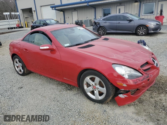 2008 Mercedes-Benz SLK-Class 3.0L with VIN WDBWK54F68F187946, listed as a Copart auction lot 43484745 with 104,011 mi miles and Salvage Title. Bid and sale history available at carsss.com. Image 4.