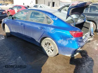 2023 Kia Forte LXS z VIN 3KPF24AD6PE504664, wystawiony jako IAAI lot #41478917 z przebiegiem 48 588 mil mil oraz . Historia ofert i sprzedaży dostępna na DreamBid. Obrazek 3.