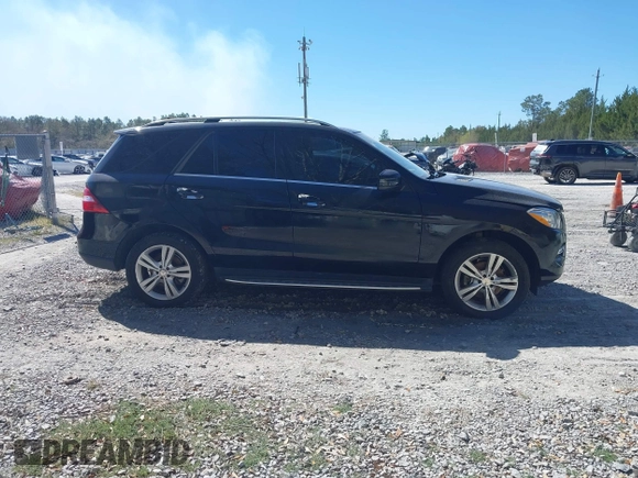 2013 Mercedes-Benz M 350 with VIN 4JGDA5HB4DA210257, listed as a IAAI auction lot 41809978 with 166,908 mi miles and . Bid and sale history available at DreamBid. Image 13.