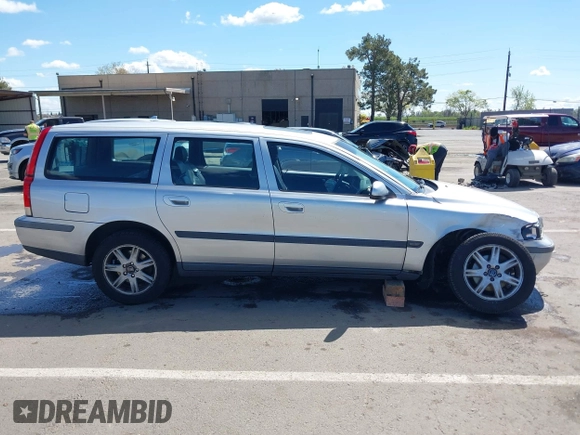 2002 Volvo V70 with VIN YV1SW58D322240530, listed as a IAAI auction lot 41944556 with 104,160 mi miles and . Bid and sale history available at DreamBid. Image 13.