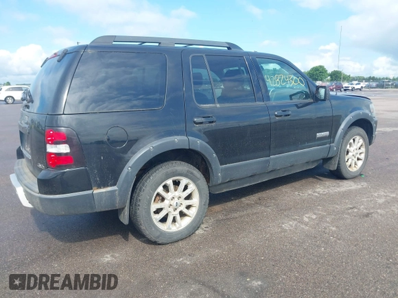 2008 Ford Explorer XLT z VIN 1FMEU73E98UA29846, wystawiony jako IAAI lot #42824300 z przebiegiem 198 198 mil mil oraz . Historia ofert i sprzedaży dostępna na DreamBid. Obrazek 4.