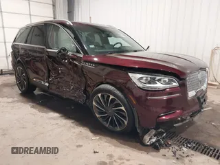 2020 Lincoln Aviator Reserve z VIN 5LM5J7XCXLGL22659, wystawiony jako IAAI lot #41330479 z przebiegiem 46 982 mil mil oraz . Historia ofert i sprzedaży dostępna na DreamBid. Obrazek 1.
