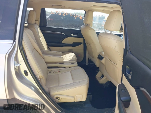 2015 Toyota Highlander Limited with VIN 5TDYKRFH3FS083587, listed as a IAAI auction lot 42045652 with Not provided miles and . Bid and sale history available at DreamBid. Image 8.