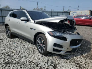 2017 Jaguar F-Pace 35t Prestige z VIN SADCK2BV4HA881436, wystawiony jako Copart lot #54602595 z przebiegiem 154 774 mil mil oraz Szkoda całkowita • Salvage title. Historia ofert i sprzedaży dostępna na DreamBid. Obrazek 4.