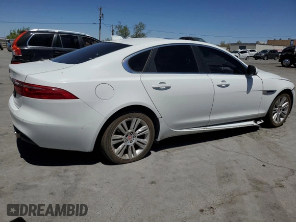 2017 Jaguar XF 35t Premium с VIN SAJBD4BV1HCY40426, выставлен на аукционе Copart как лот 54504255 с пробегом 73 521 миль миль и Списание • Salvage title. История ставок и продаж доступна на DreamBid. Изображение 3.