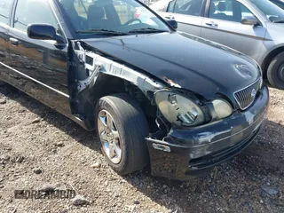 2004 Lexus GS 300 z VIN JT8BD69SX40193136, wystawiony jako IAAI lot #41392997 z przebiegiem 287 111 mil mil oraz . Historia ofert i sprzedaży dostępna na DreamBid. Obrazek 6.
