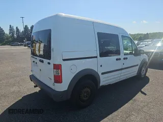 2010 Ford Transit Connect z VIN NM0KS9AN4AT022226, wystawiony jako IAAI lot #42573160 z przebiegiem 108 419 mil mil oraz . Historia ofert i sprzedaży dostępna na DreamBid. Obrazek 14.