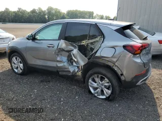 2024 Buick Encore GX Preferred z VIN KL4AMCSL5RB195669, wystawiony jako Copart lot #60622465 z przebiegiem 2 899 mil mil oraz Szkoda całkowita • Salvage title. Historia ofert i sprzedaży dostępna na DreamBid. Obrazek 2.